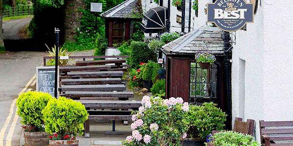 Falls of Dochart Inn